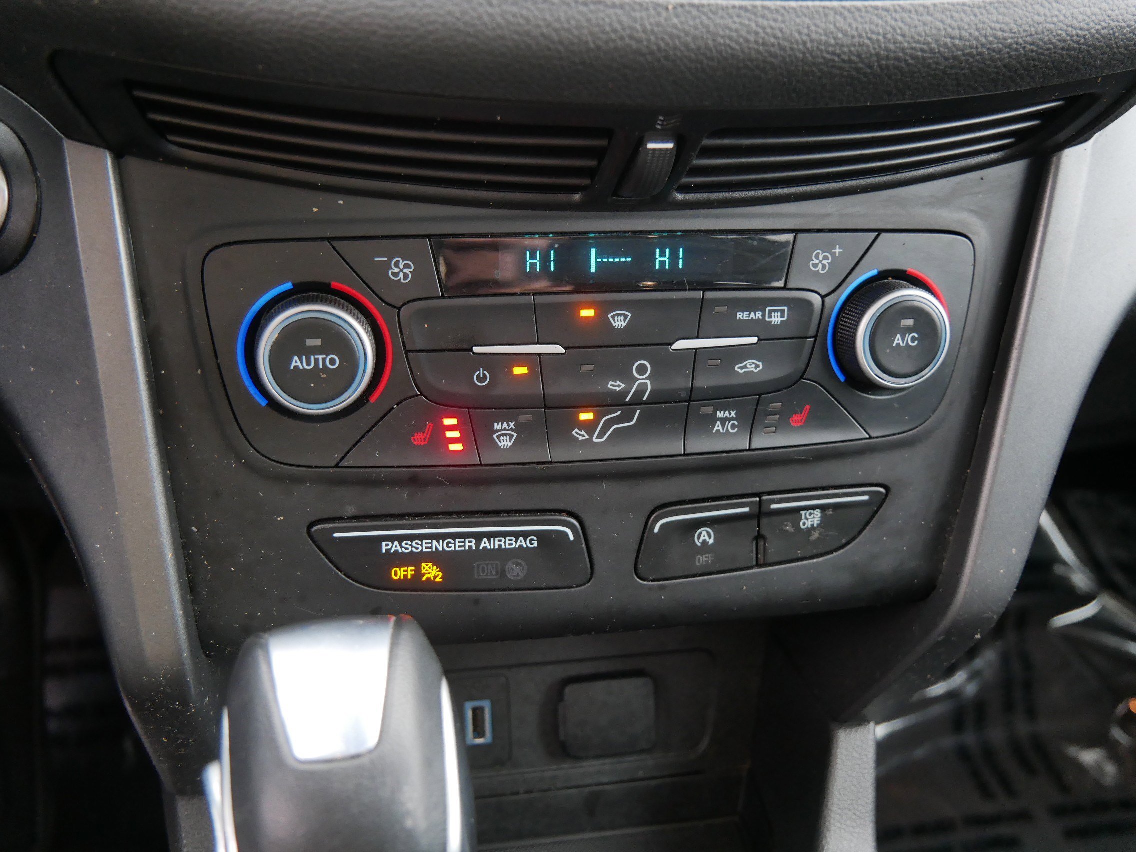 Certified 2019 Ford Escape SEL image 23