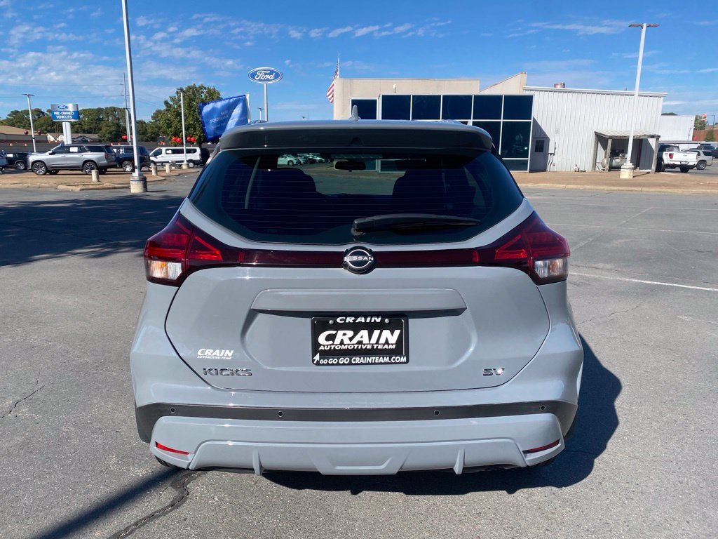Used 2023 Nissan Kicks SV FWD image 6