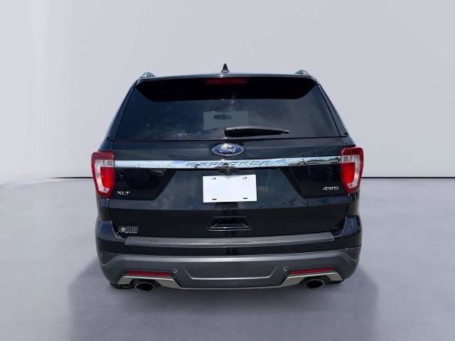 Certified 2018 Ford Explorer XLT AWD/4WD image 4