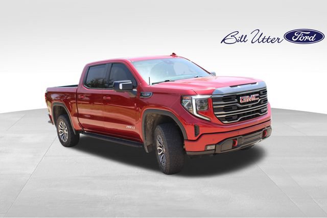 Used 2023 GMC Sierra 1500 AT4 w/ AT4 Premium Package AWD/4WD image 3