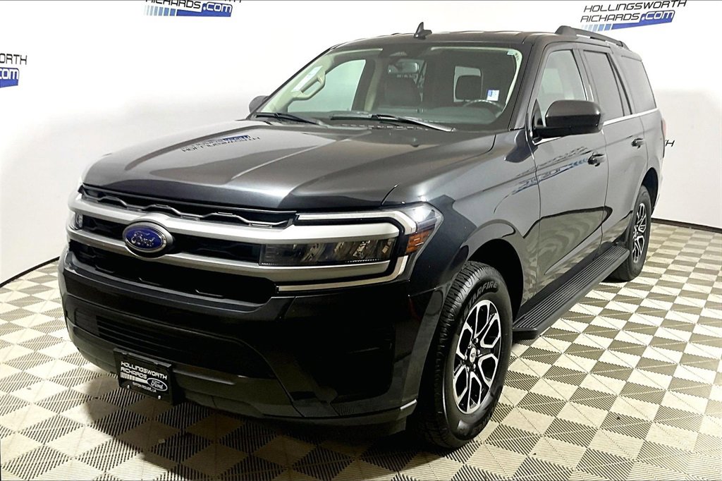 Certified 2024 Ford Expedition XLT image 1