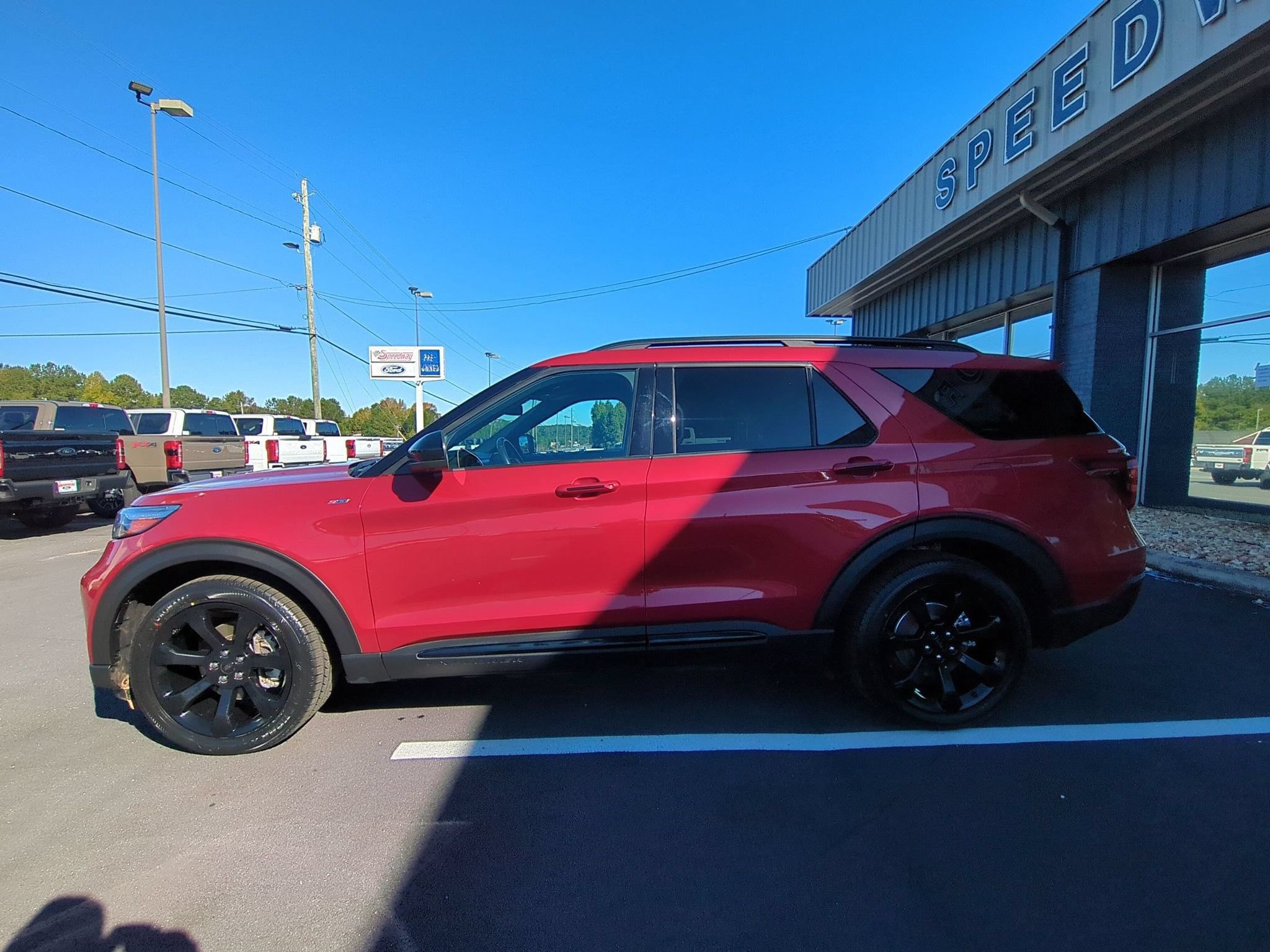 Certified 2023 Ford Explorer ST-Line w/ Class IV Trailer Tow Package RWD image 10