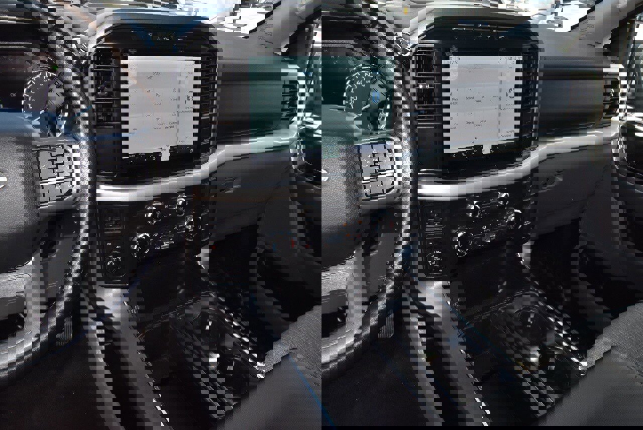 Certified 2022 Ford F150 XLT w/ Equipment Group 302A High image 27