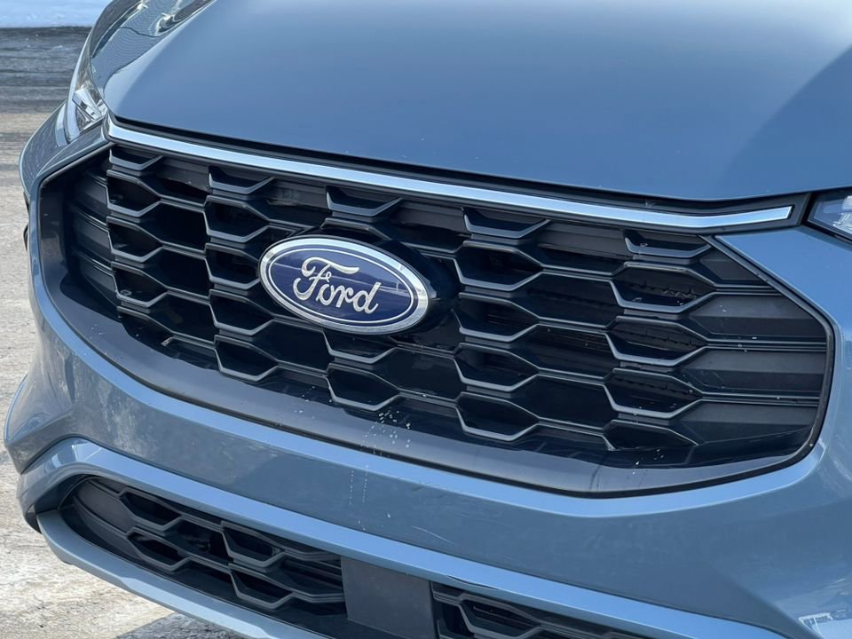 Certified 2023 Ford Escape ST-Line w/ Tech Pack #1 image 40
