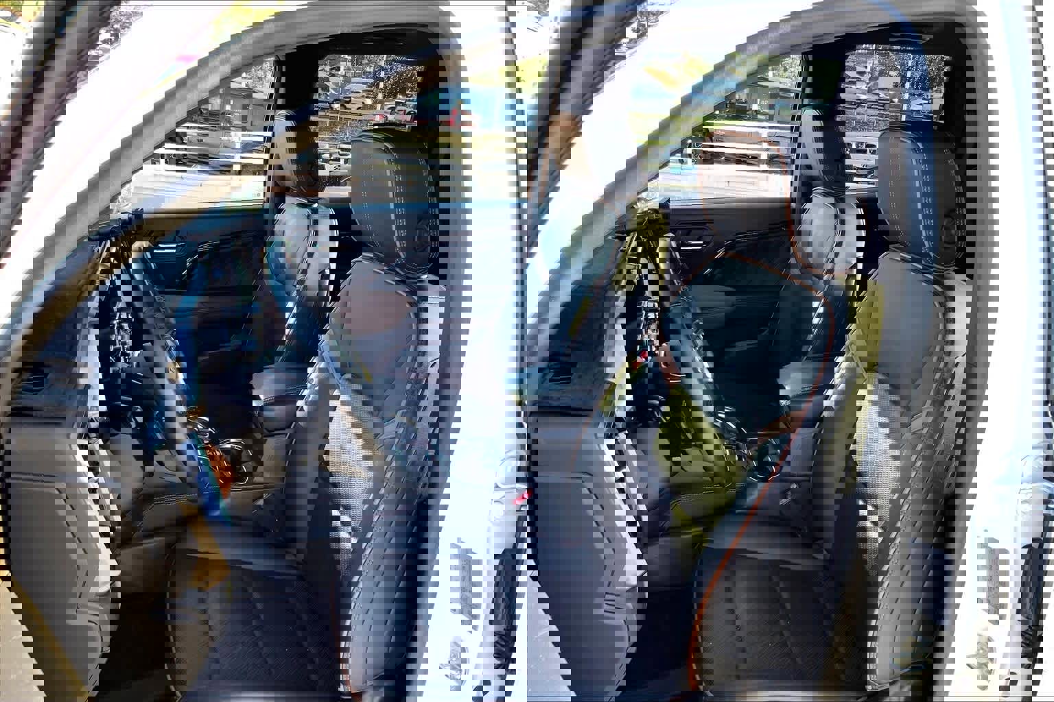 Used 2023 GMC Canyon AT4 w/ AT4 Premium Package image 11