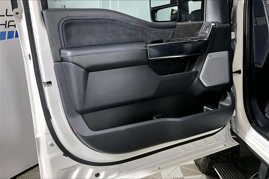 Certified 2025 Ford F250 Platinum AWD/4WD image 18