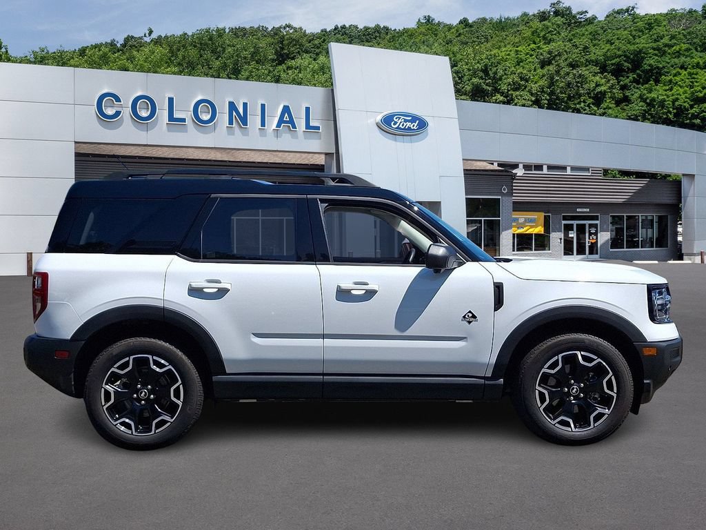 Certified 2025 Ford Bronco Sport Outer Banks w/ Outer Banks Tech Package+ AWD/4WD image 7