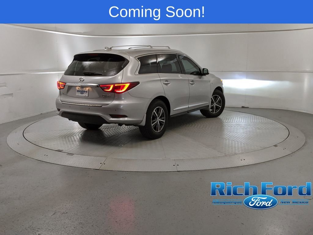 Used 2019 INFINITI QX60 Luxe w/ Essential Package image 3