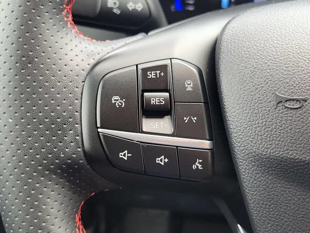 Certified 2024 Ford Escape ST-Line w/ Tech Pack #1 AWD/4WD image 14