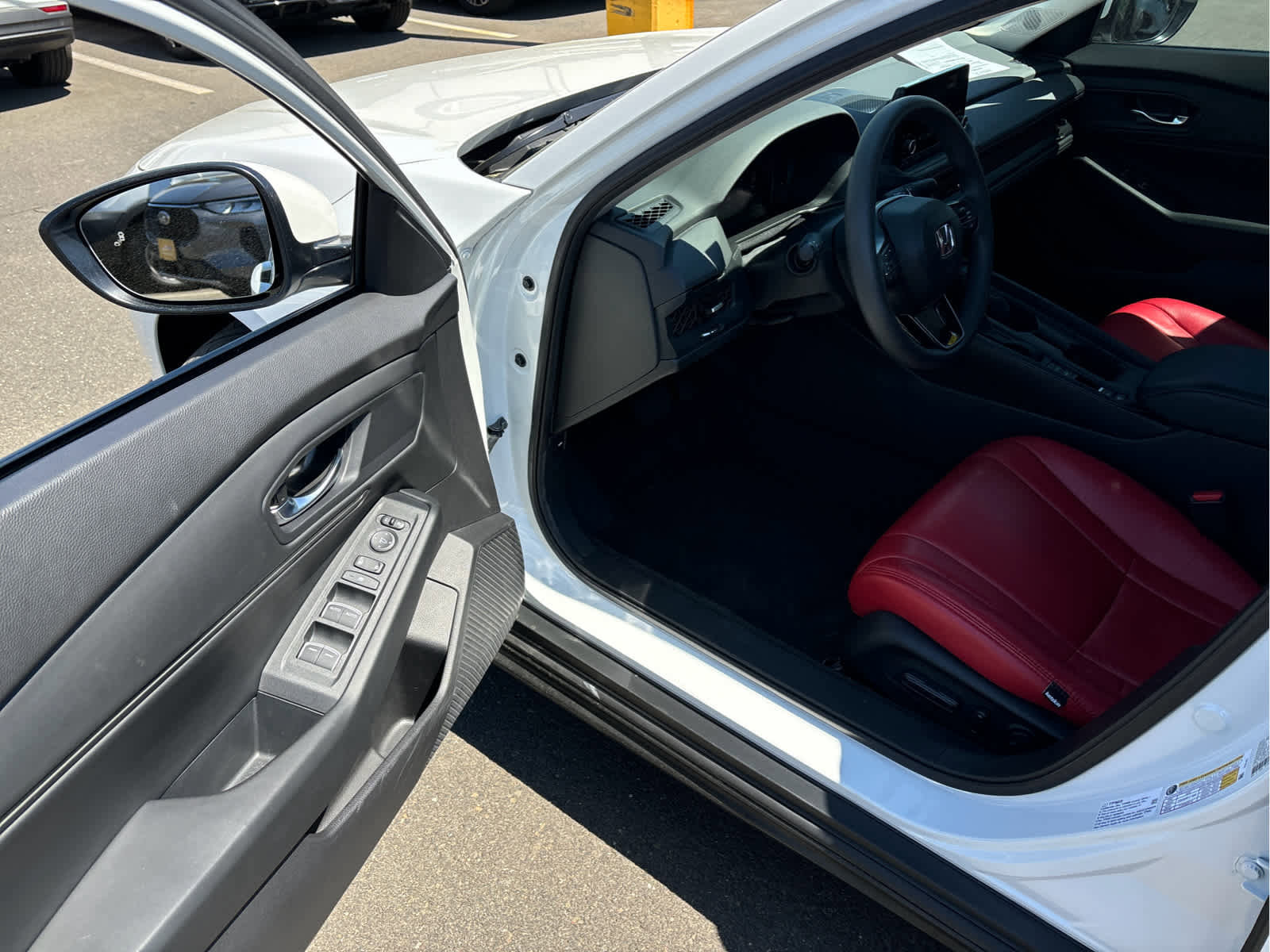 Used 2023 Honda Accord EX image 7
