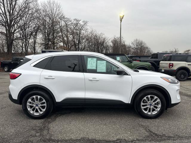 Certified 2022 Ford Escape SE w/ Convenience Package image 2