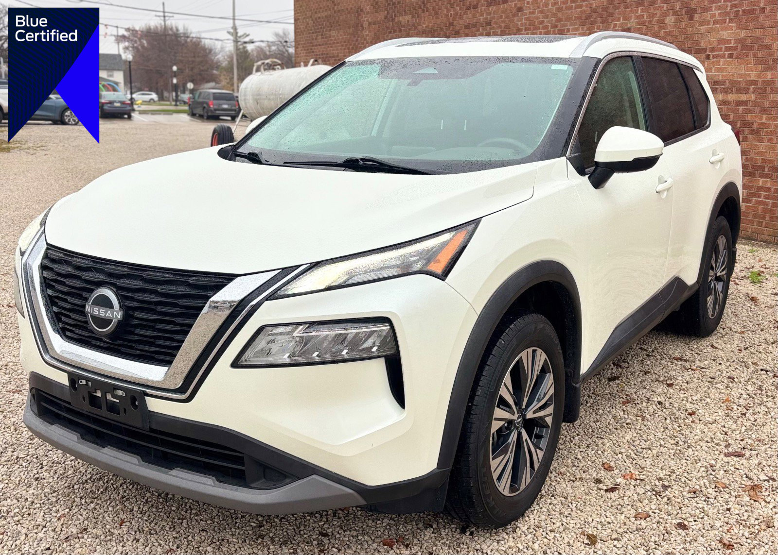 Used 2023 Nissan Rogue SV w/ SV Premium Package image 1