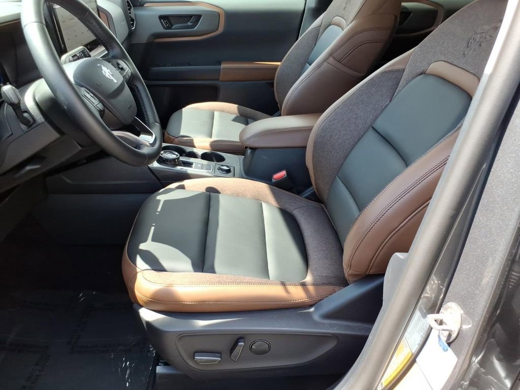 Certified 2025 Ford Bronco Sport Outer Banks w/ Outer Banks Tech Package+ AWD/4WD image 13