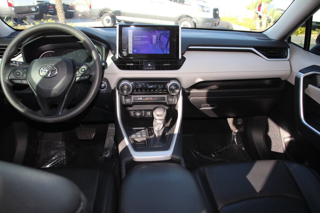 Used 2023 Toyota RAV4 XLE AWD/4WD image 19