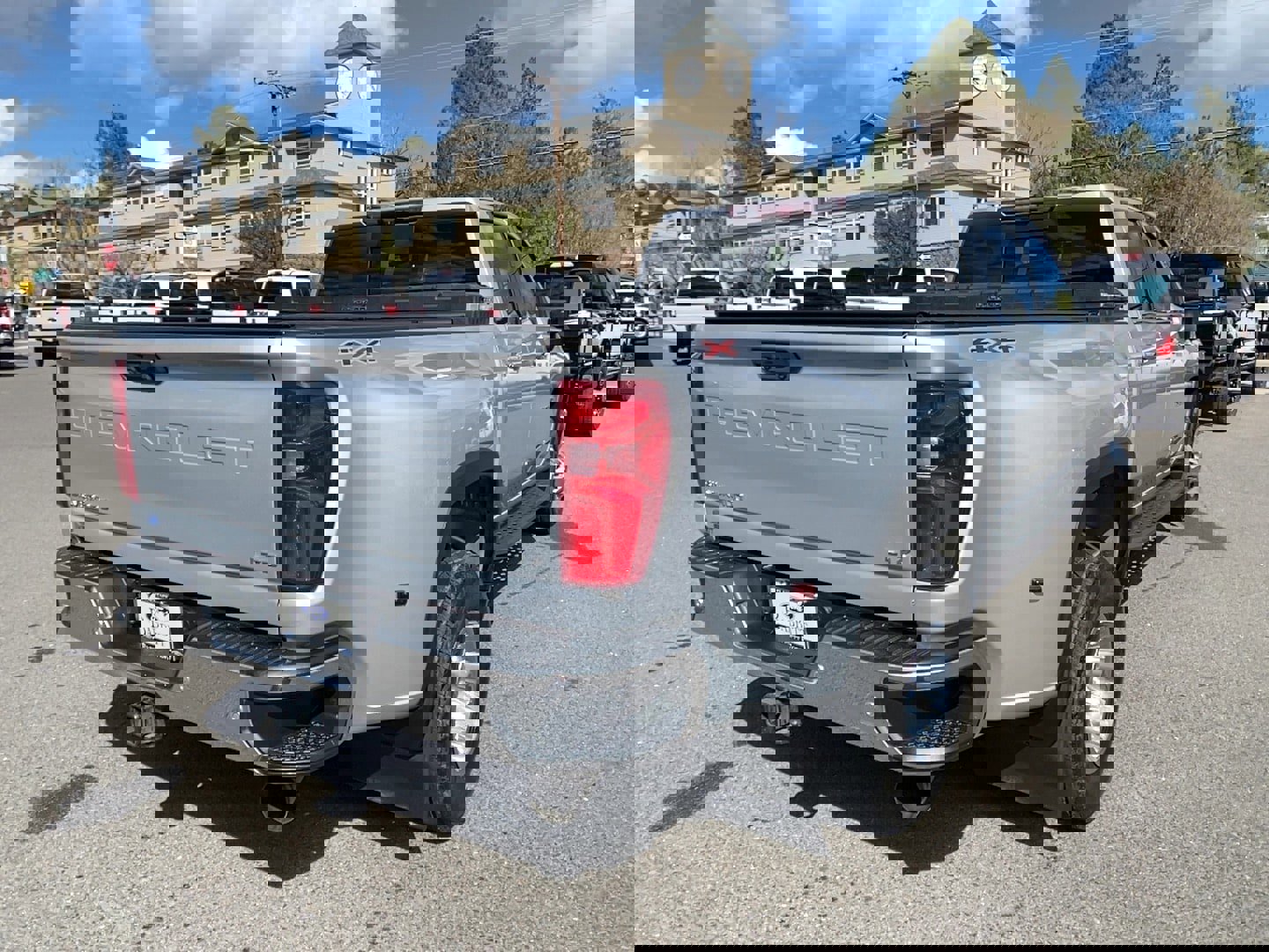 Used 2022 Chevrolet Silverado 3500 LTZ w/ LTZ Plus Package image 5