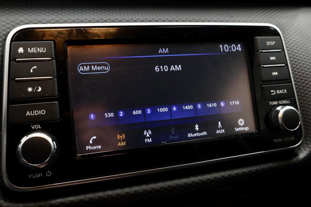 Used 2025 Nissan Kicks Play S image 3