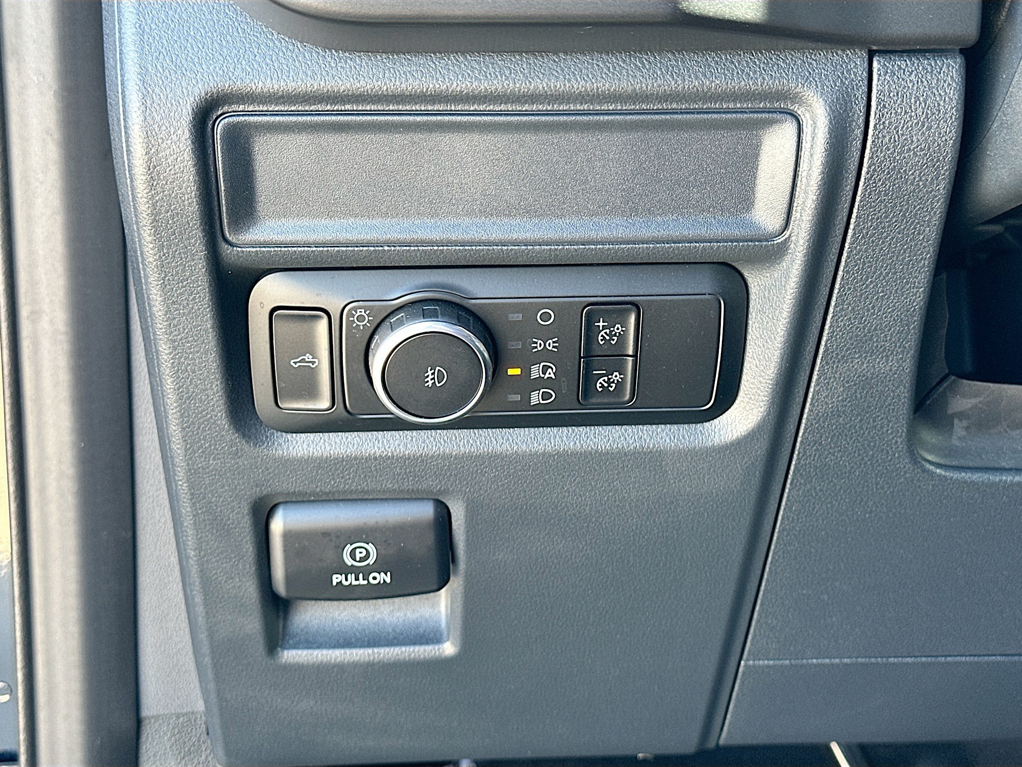 Certified 2024 Ford F150 XLT w/ FX4 Off-Road Package AWD/4WD image 10