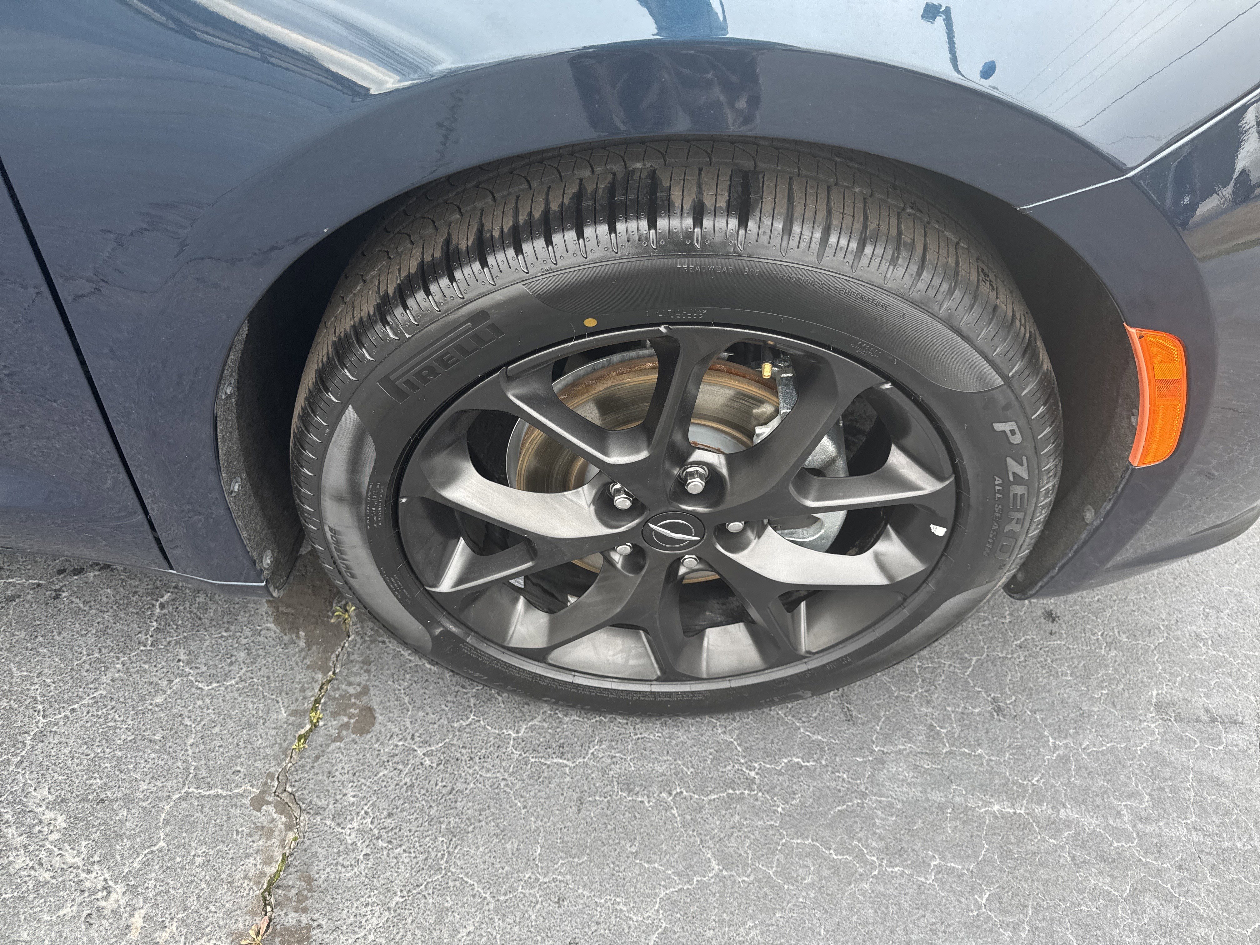 Used 2025 Chrysler Pacifica Limited image 12