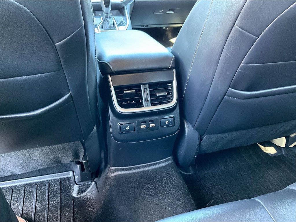 Used 2021 Subaru Outback Limited AWD/4WD image 10