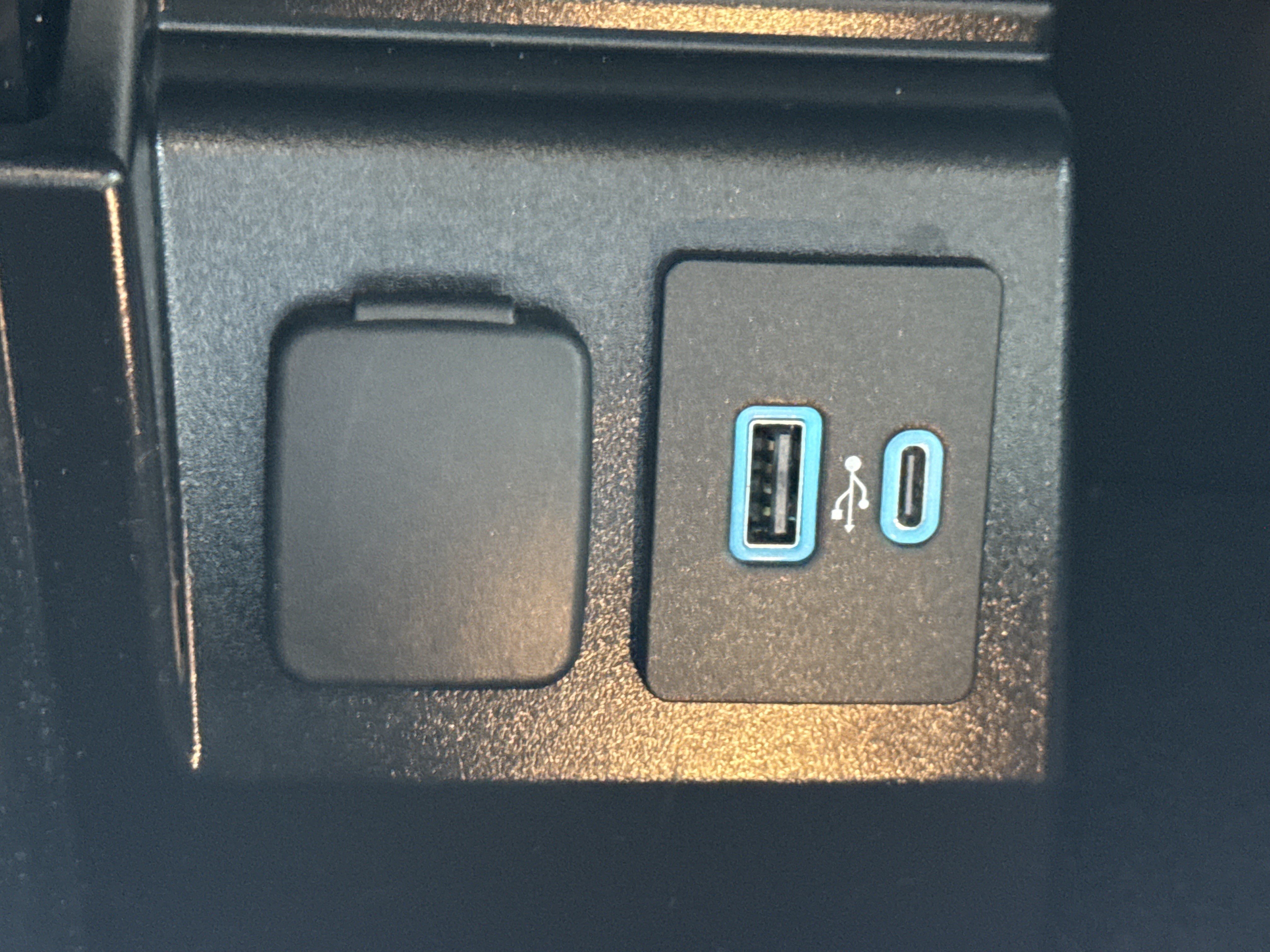 Certified 2023 Ford Explorer XLT AWD/4WD image 25