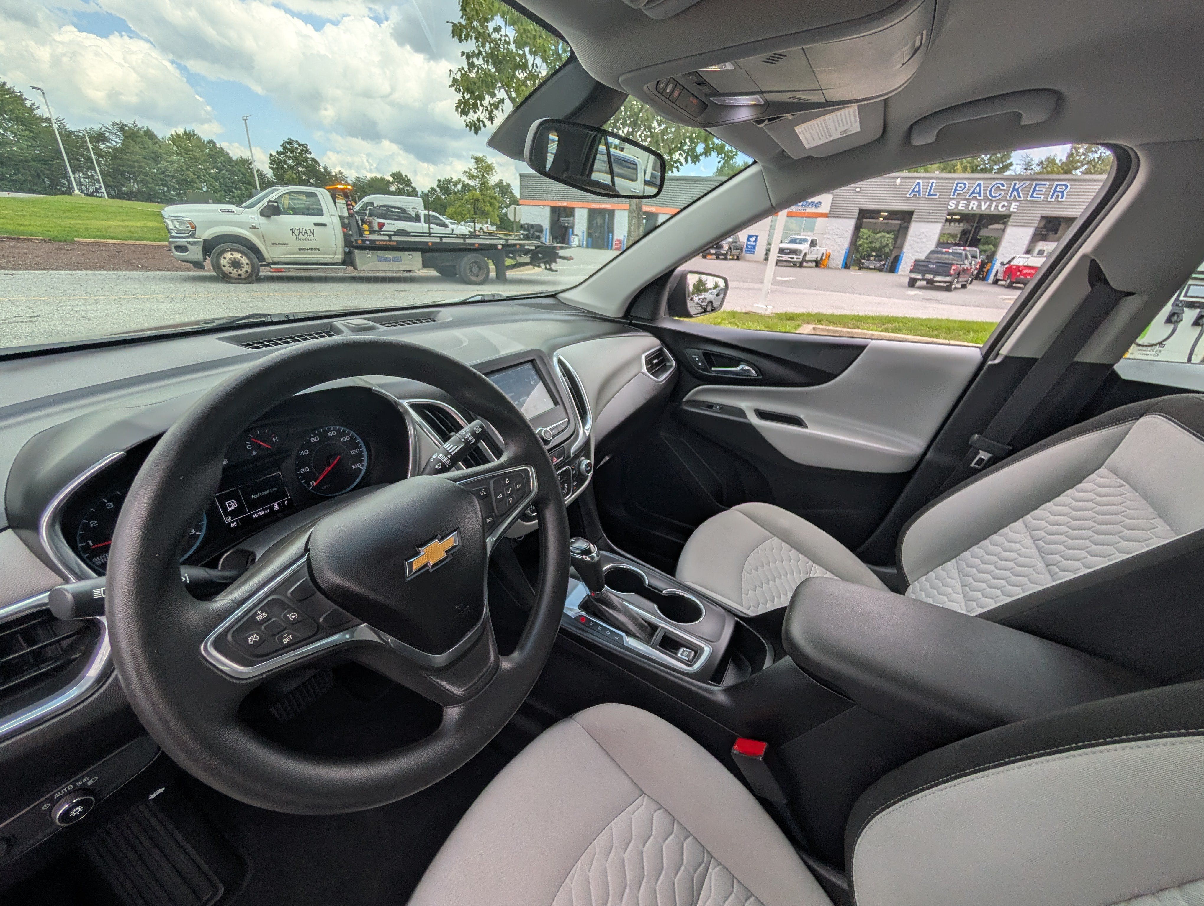 Used 2018 Chevrolet Equinox LS FWD image 14