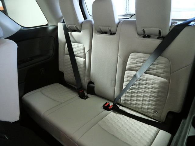 Used 2024 Nissan Pathfinder SV image 16