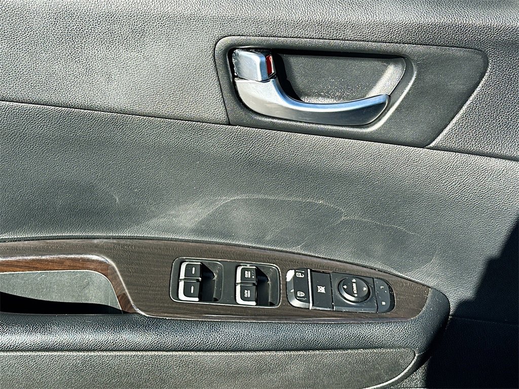 Used 2019 Kia Optima EX image 21