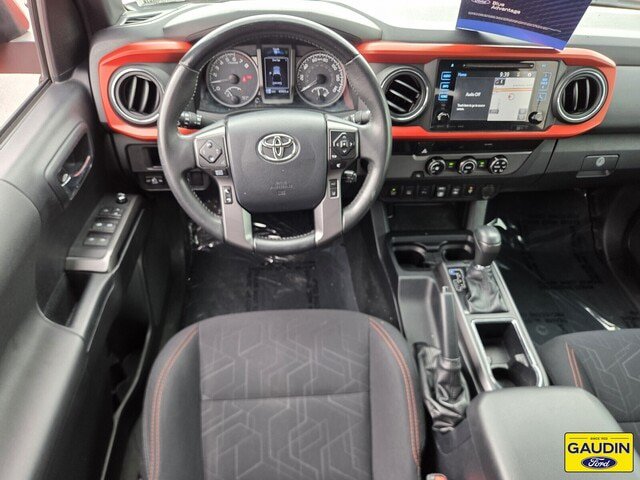 Used 2018 Toyota Tacoma TRD Off-Road w/ Technology Package RWD image 13