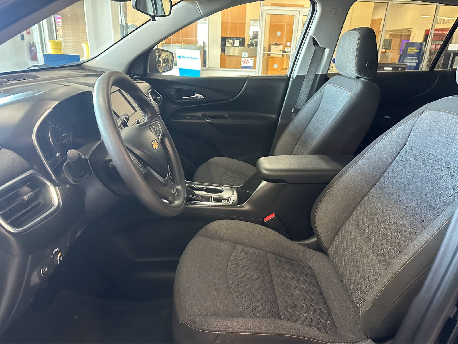Used 2022 Chevrolet Equinox LT AWD/4WD image 19