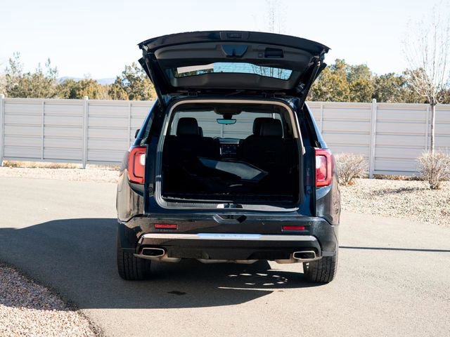 Used 2023 GMC Acadia Denali w/ Black Diamond Edition image 12