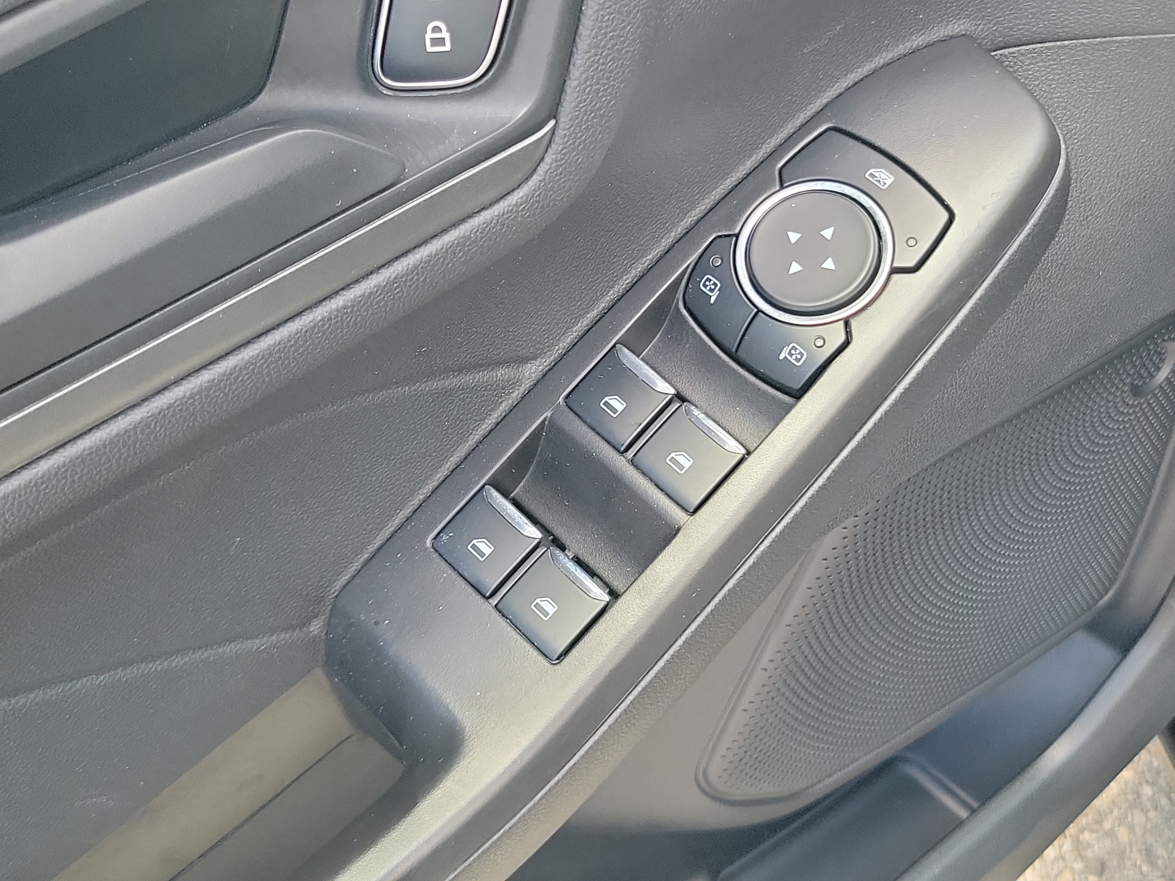 Certified 2025 Ford Escape Active w/ Tech Pack #1 FWD image 27