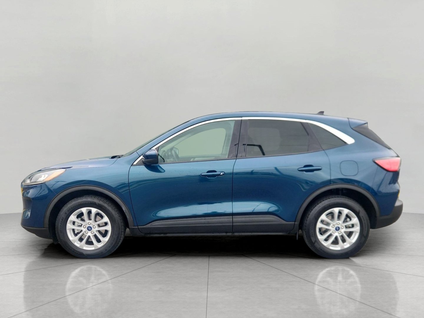 Certified 2020 Ford Escape SE AWD/4WD image 12