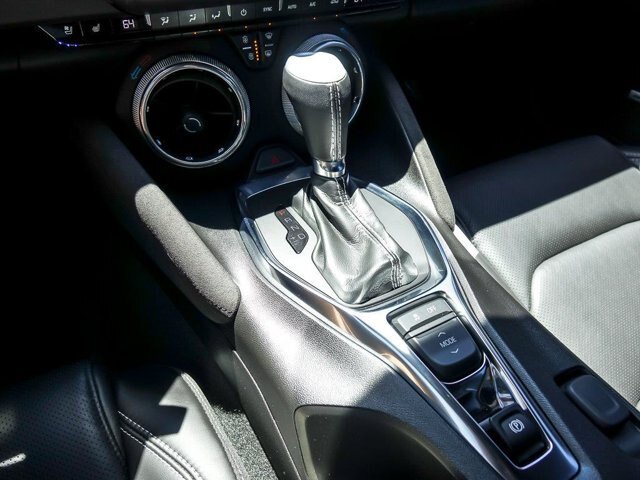 Used 2022 Chevrolet Camaro LT RWD image 25