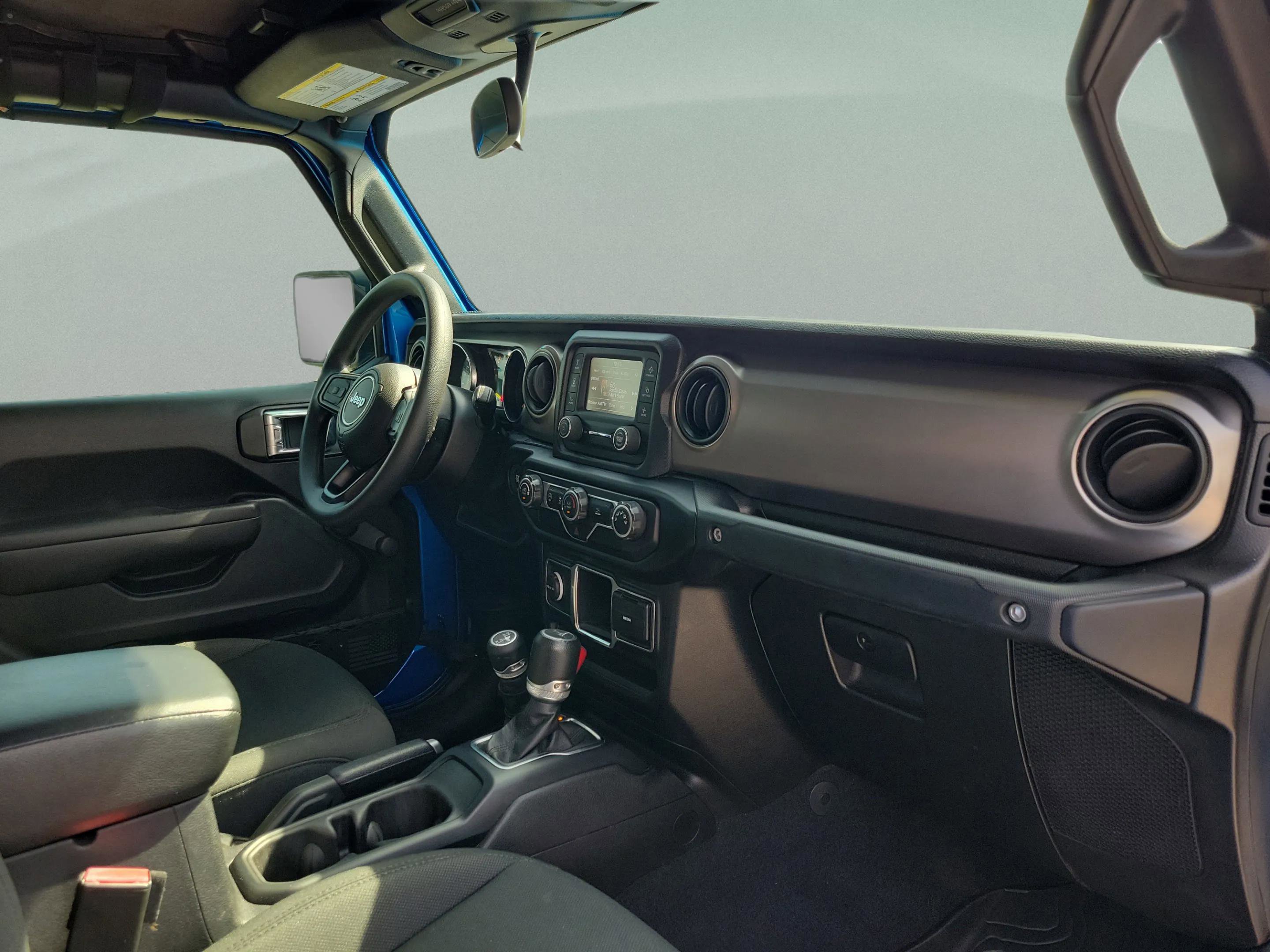 Used 2021 Jeep Gladiator Sport image 30