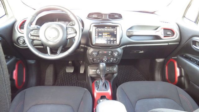 Used 2022 Jeep Renegade Trailhawk image 9