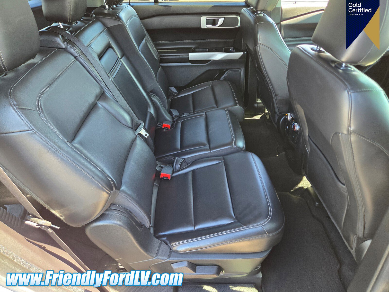 Certified 2021 Ford Explorer XLT w/ Equipment Group 202A RWD image 13