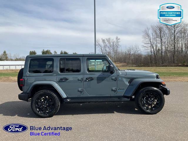 Used 2025 Jeep Wrangler Unlimited Sahara AWD/4WD image 22