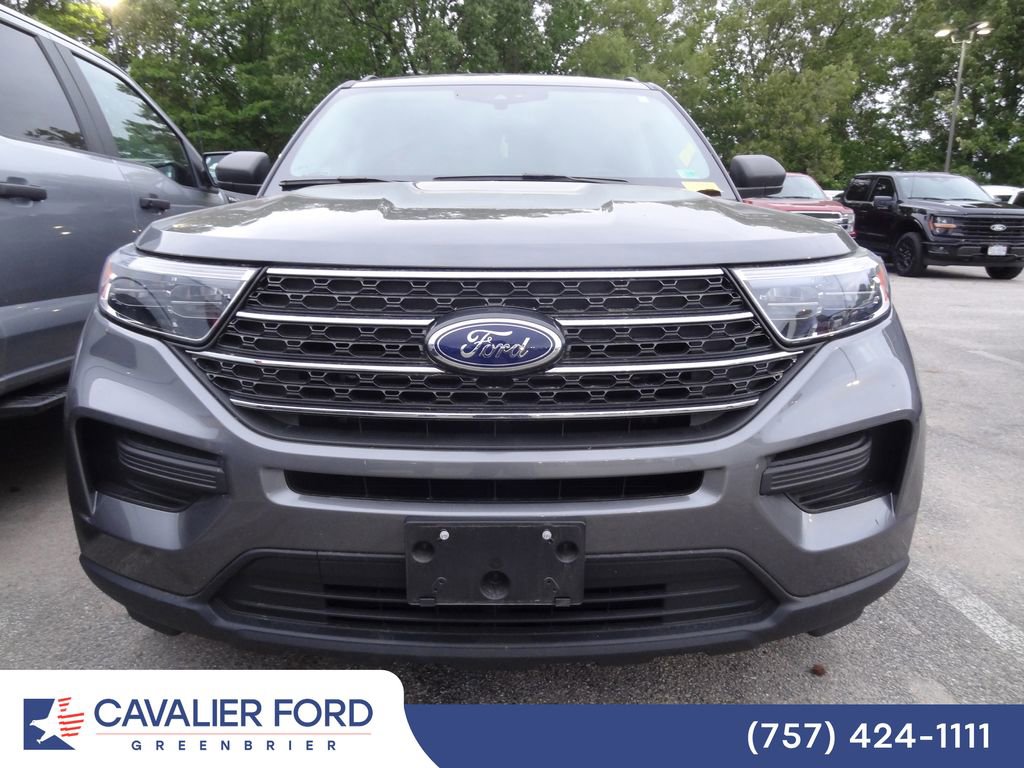 Certified 2023 Ford Explorer XLT w/ Class IV Trailer Tow Package AWD/4WD image 2