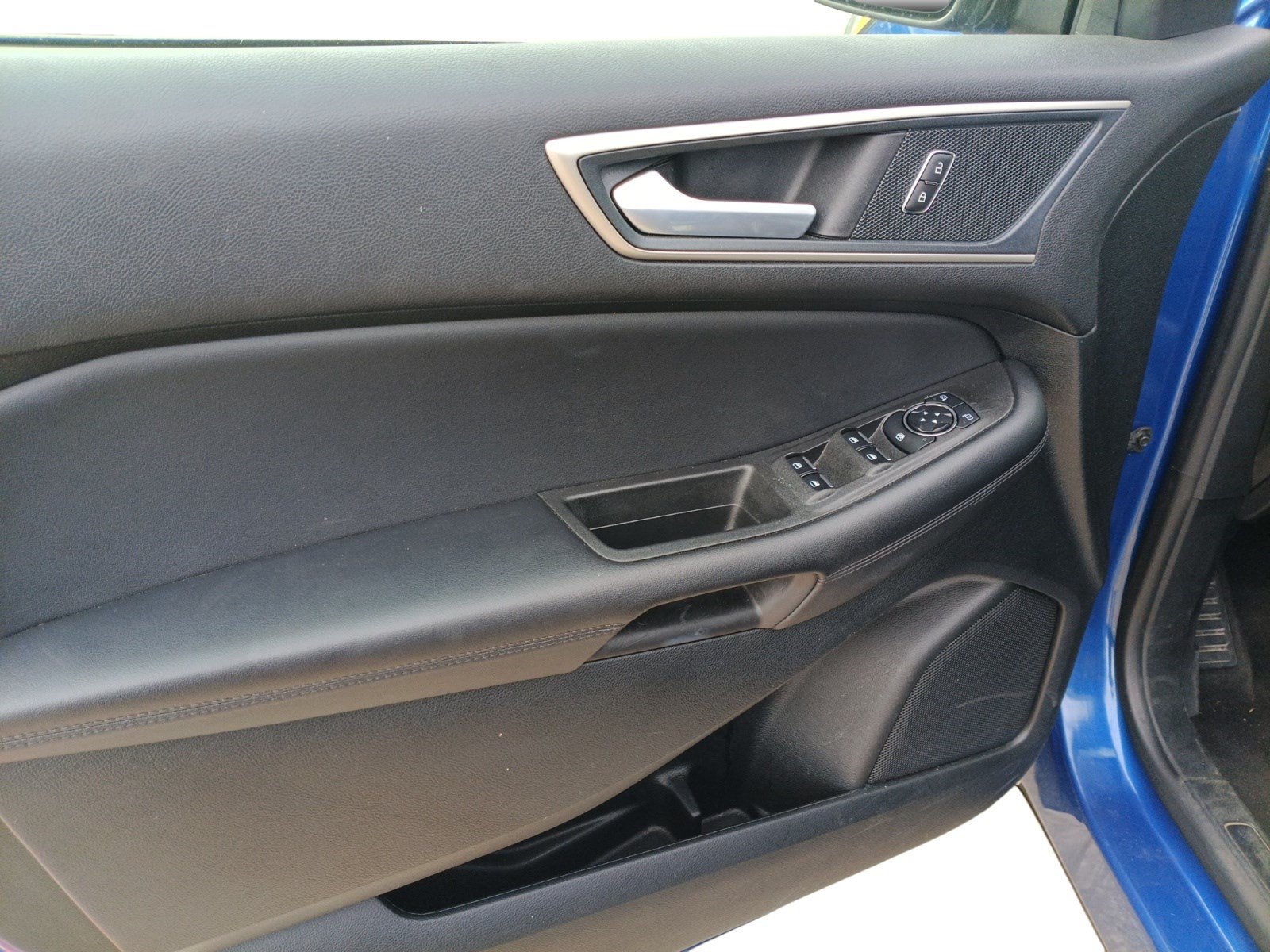 Certified 2024 Ford Edge SEL AWD/4WD image 8