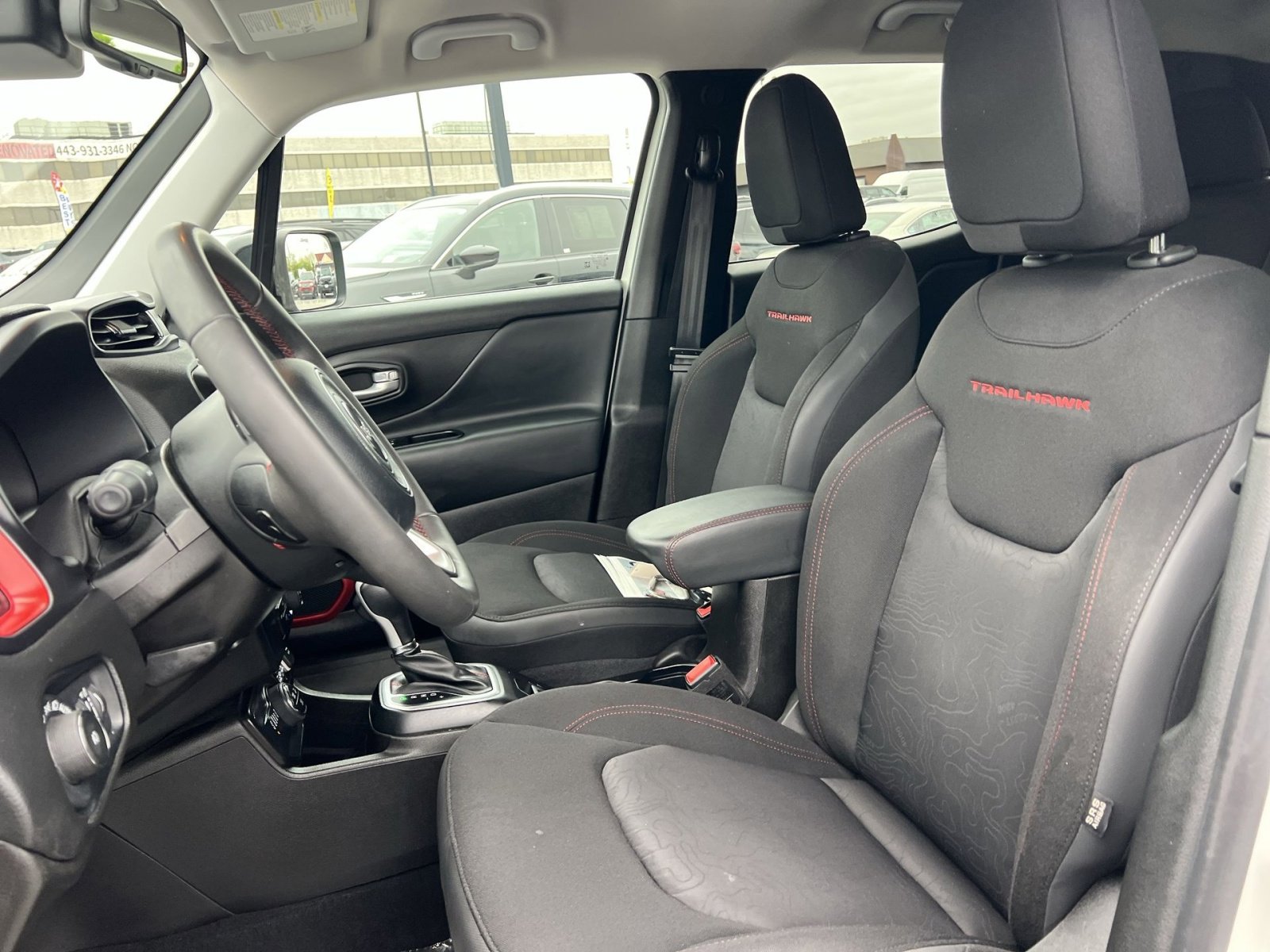 Used 2023 Jeep Renegade Trailhawk AWD/4WD image 21