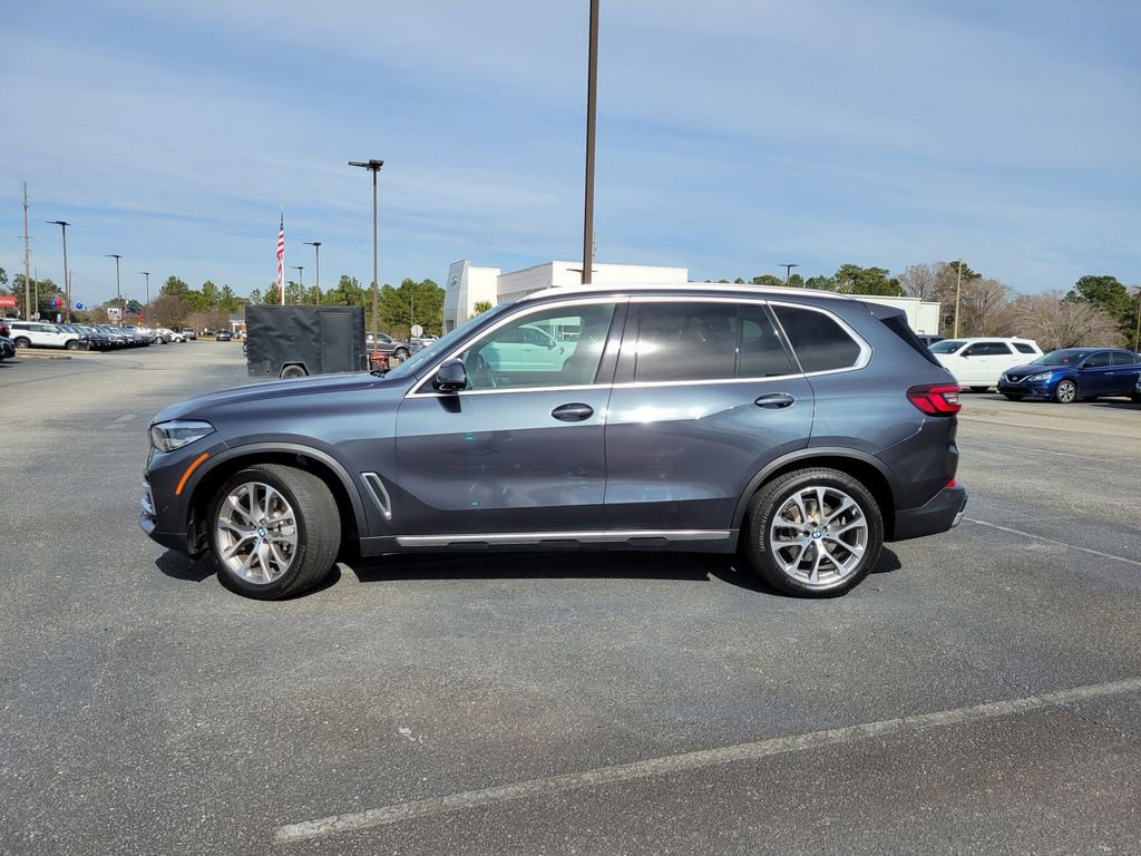 Used 2021 BMW X5 sDrive40i w/ Premium Package 2 image 2