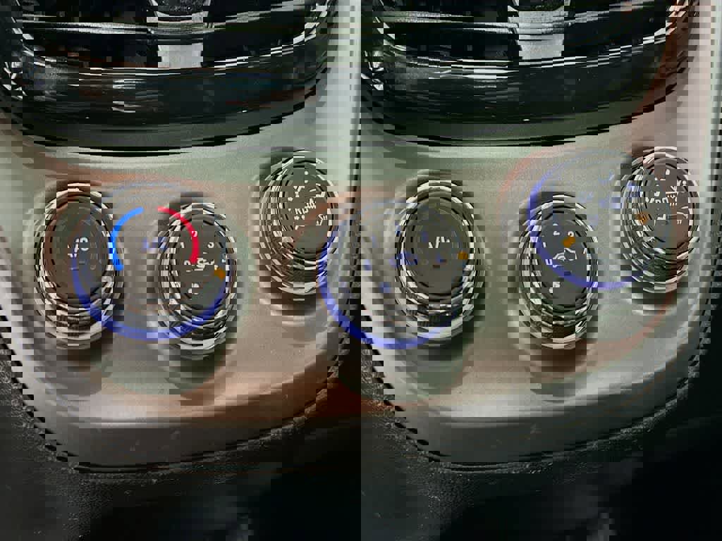 Used 2019 Chevrolet Spark ACTIV image 17