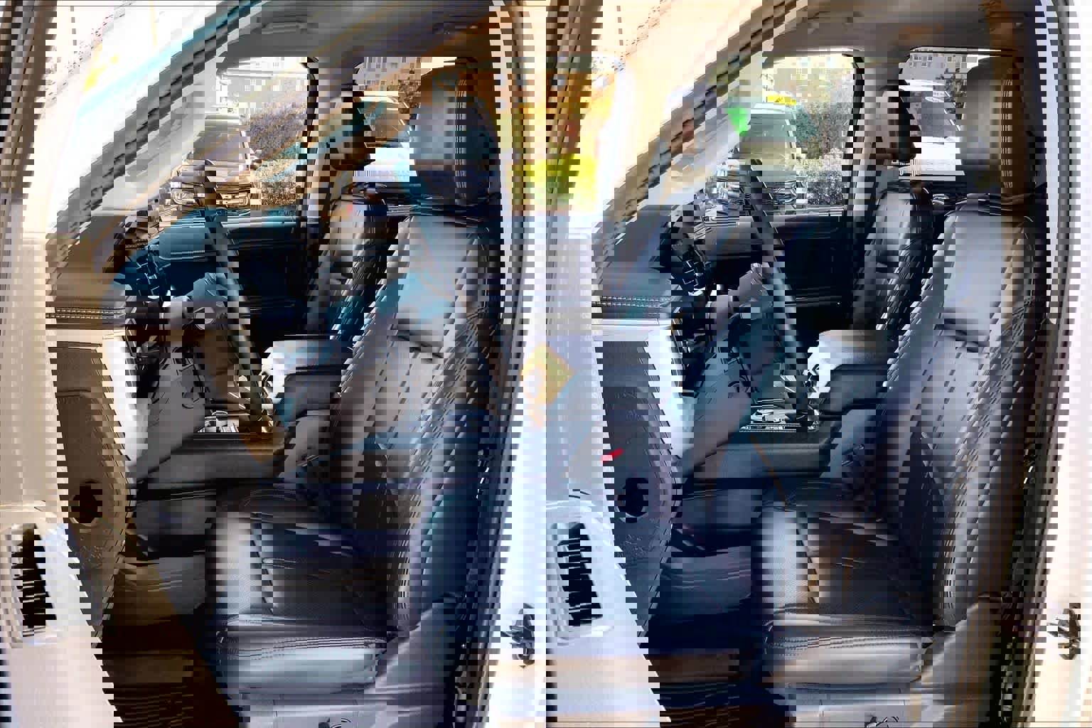 Certified 2023 Ford Expedition Max XLT image 9