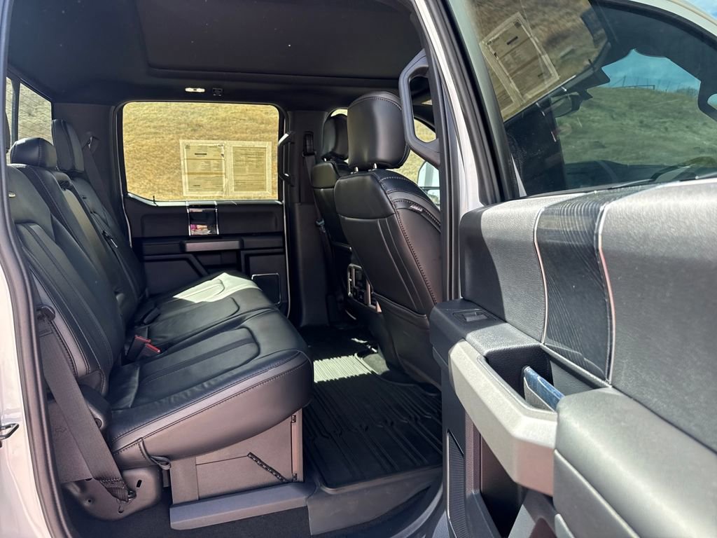 Certified 2022 Ford F450 Platinum w/ FX4 Off-Road Package image 22