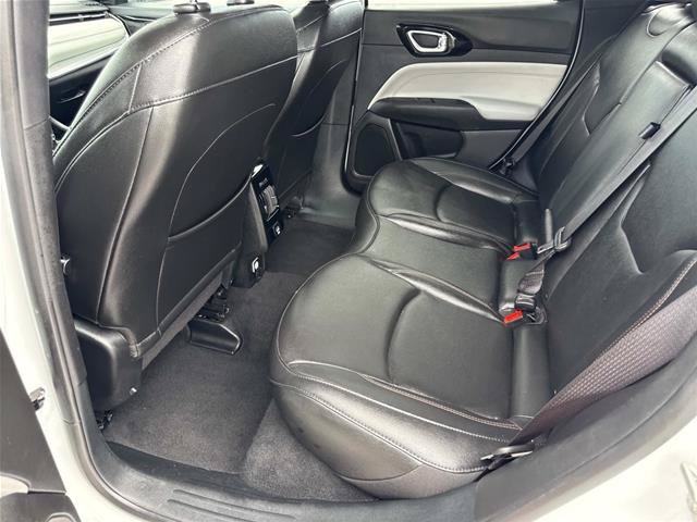Used 2024 Jeep Compass Limited AWD/4WD image 16