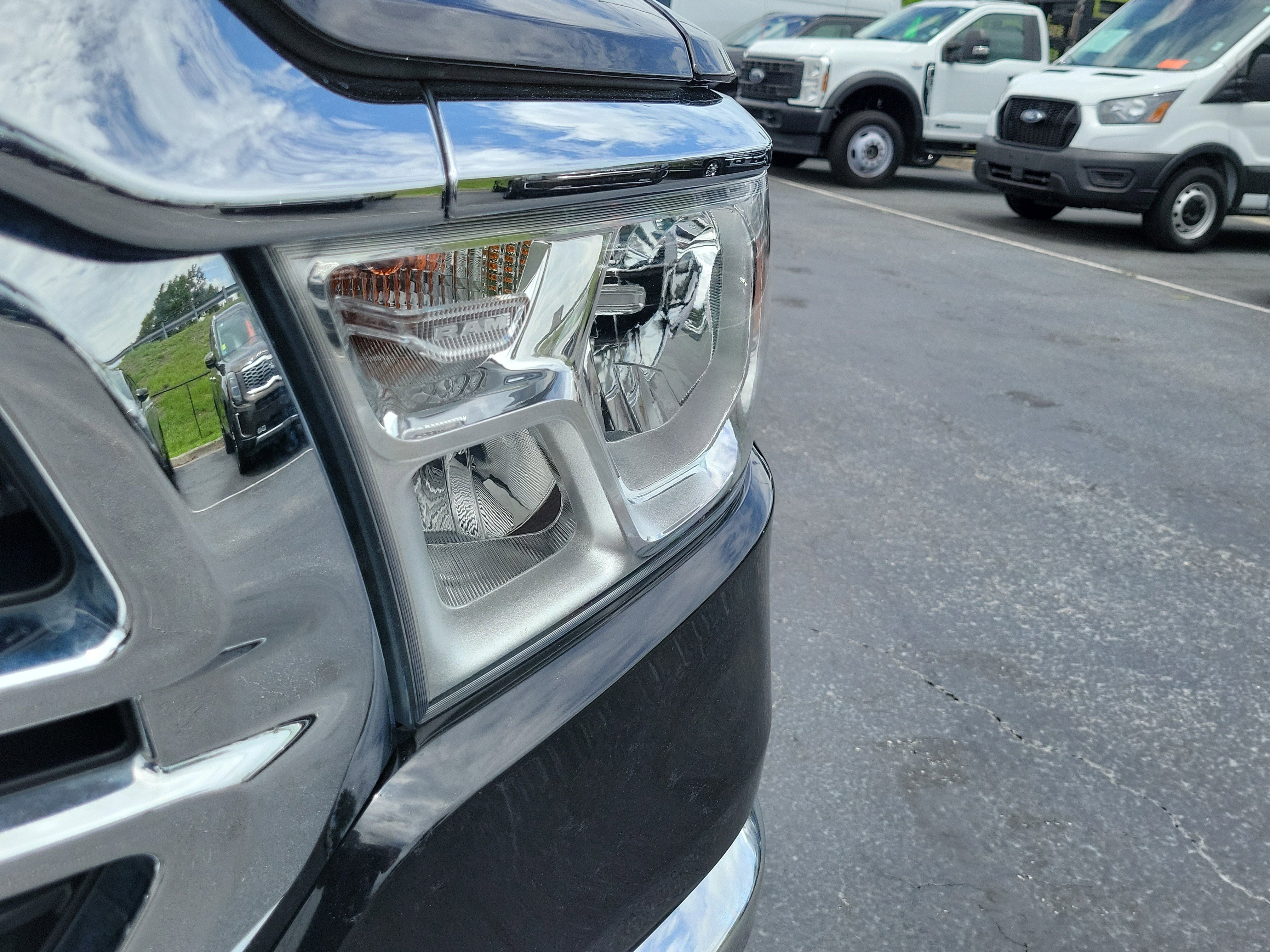 Used 2020 RAM 1500 Big Horn AWD/4WD image 3