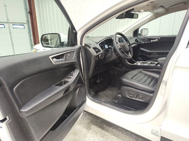 Certified 2024 Ford Edge SEL w/ Convenience Package AWD/4WD image 8