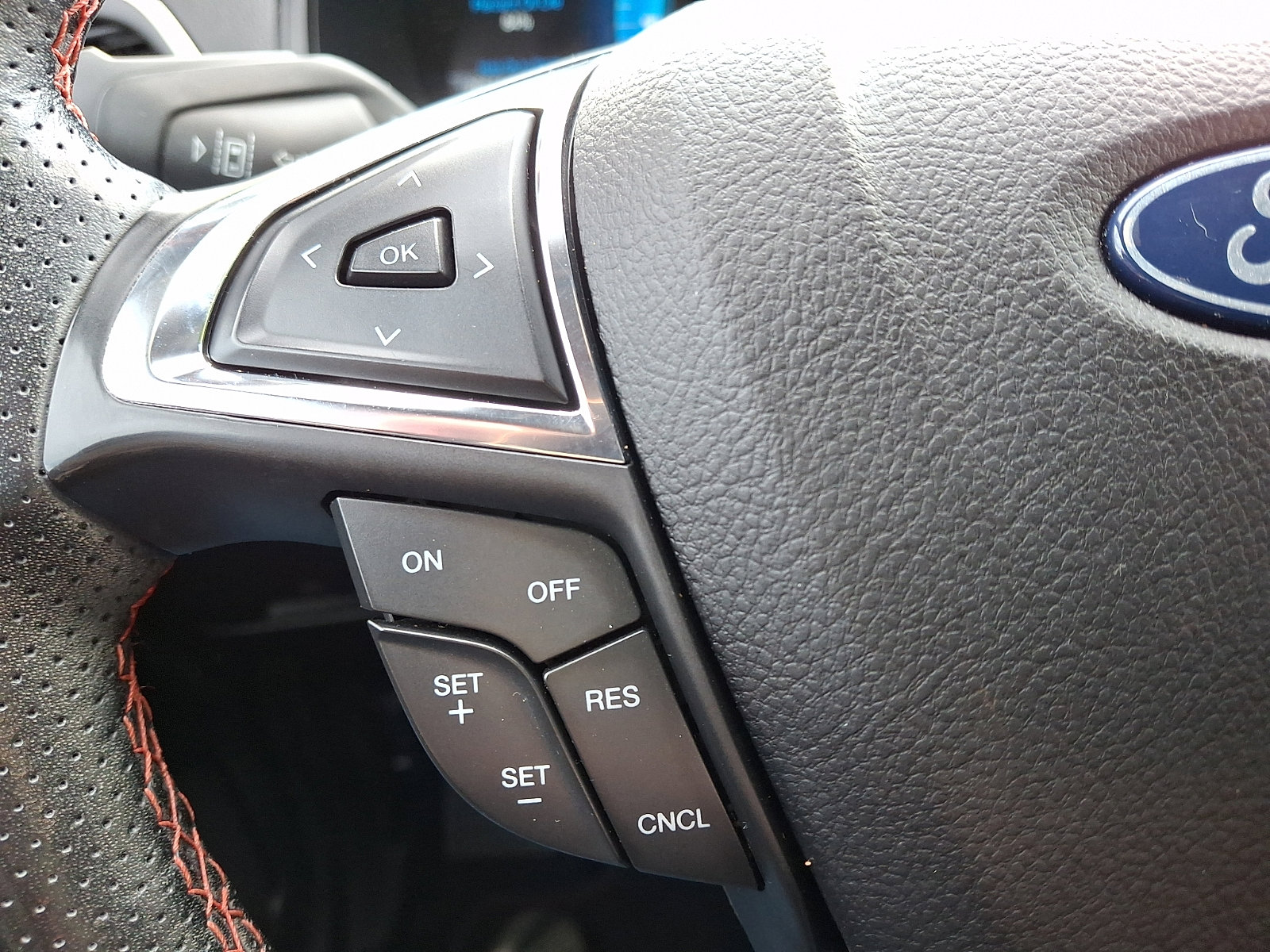 Certified 2022 Ford Edge ST-Line image 21