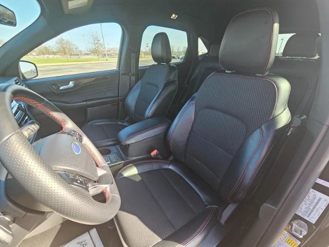 Certified 2025 Ford Escape ST-Line image 12