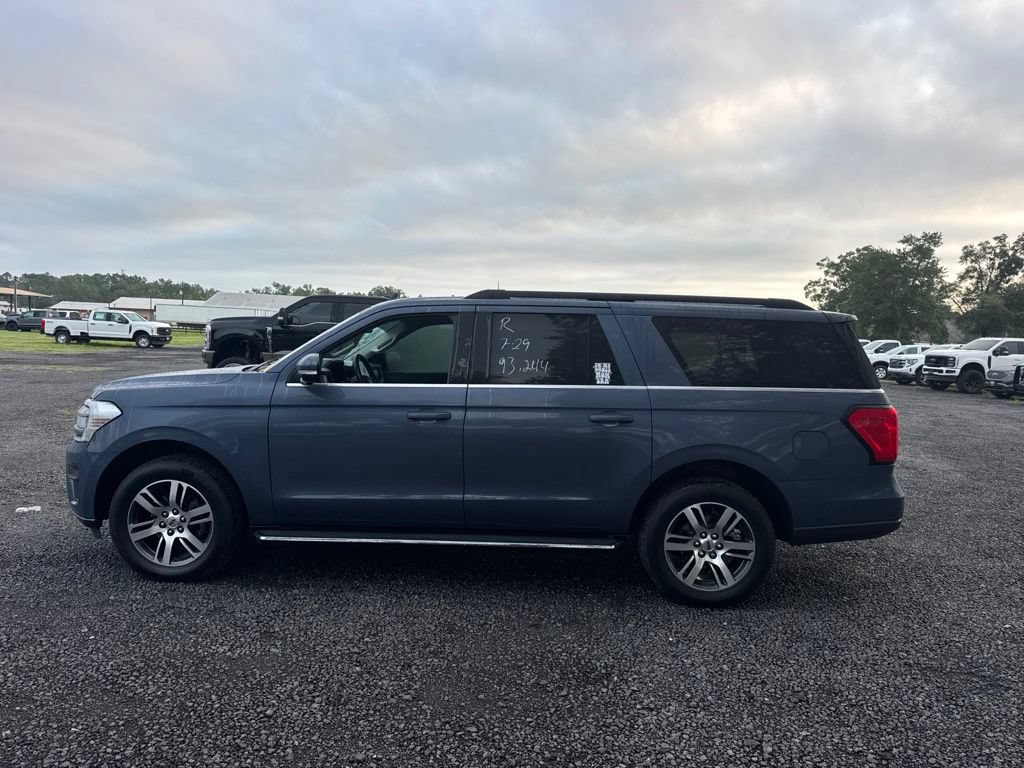 Certified 2022 Ford Expedition Max XLT RWD image 2